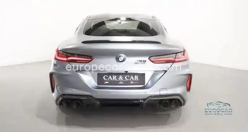BMW M8
