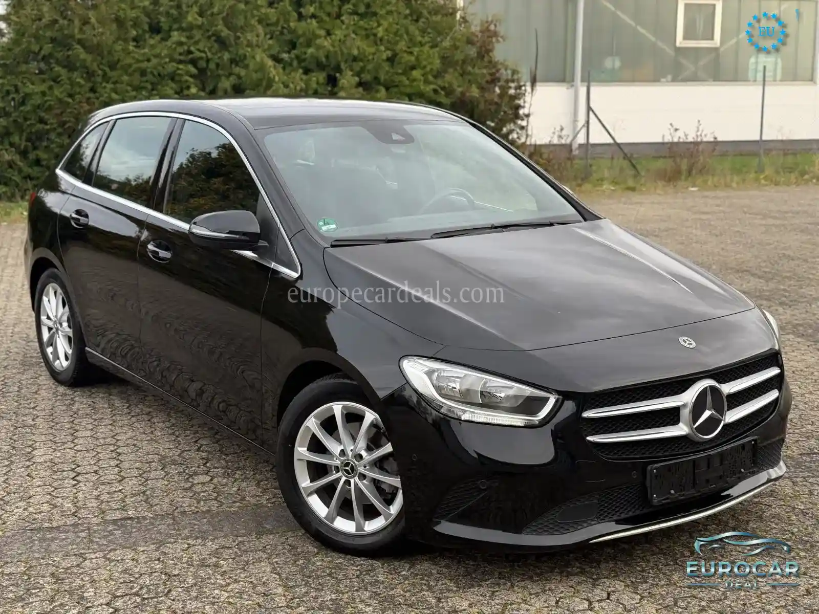 Mercedes-Benz B 180
