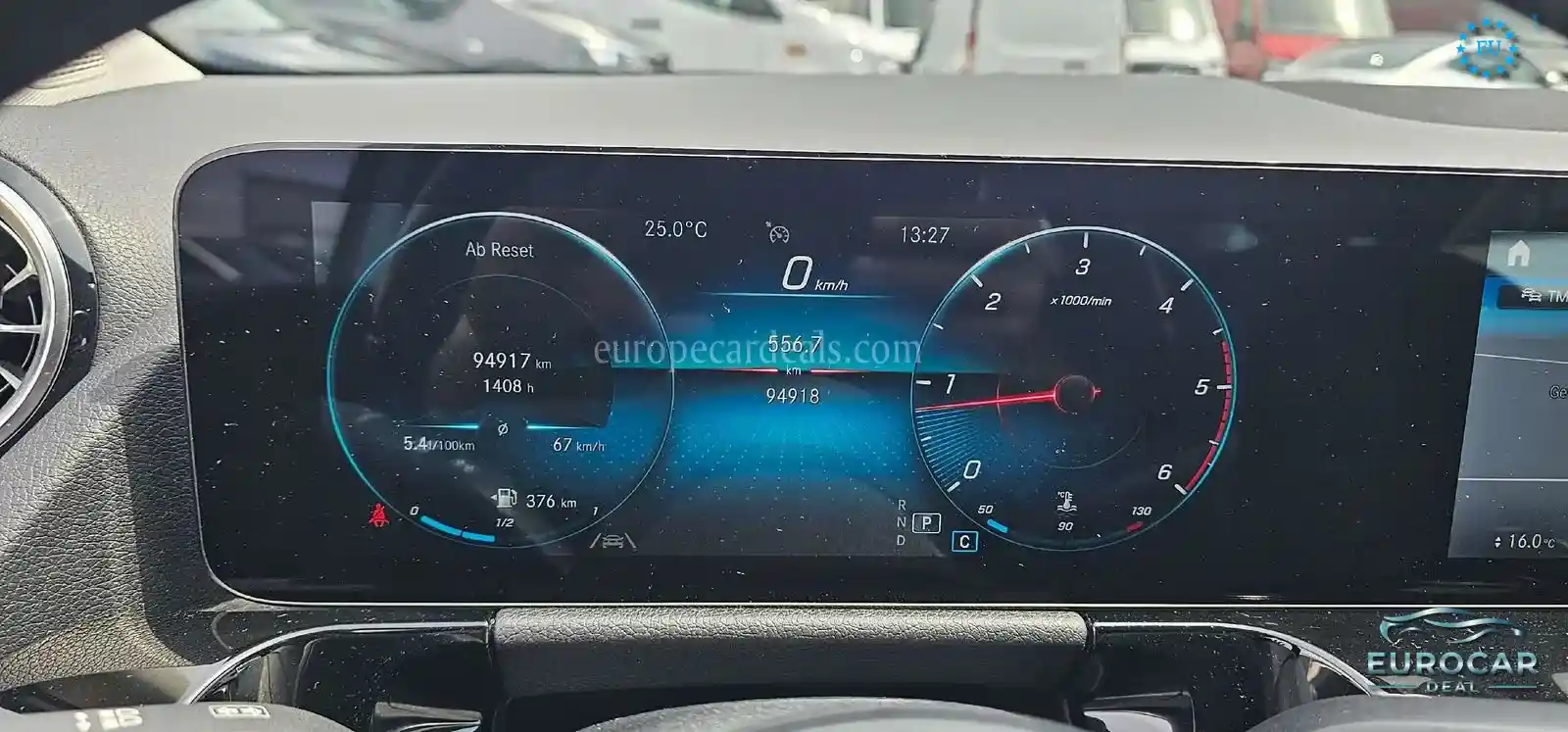 Mercedes-Benz B 180