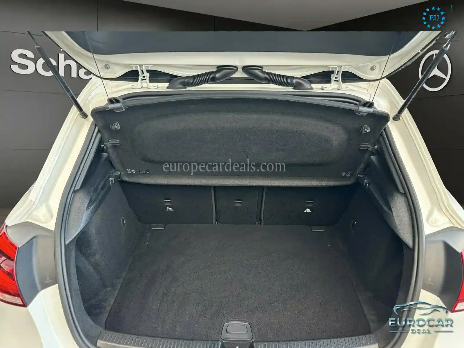 Mercedes-Benz A 220