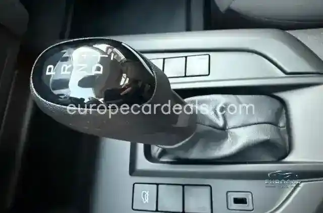 Single Cab 4WD L MY2025*Spurhalteass.*Verk