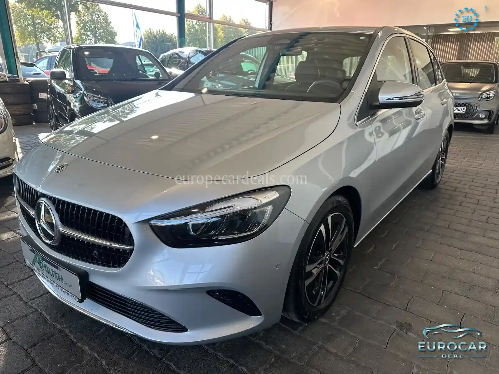 Mercedes-Benz B 180