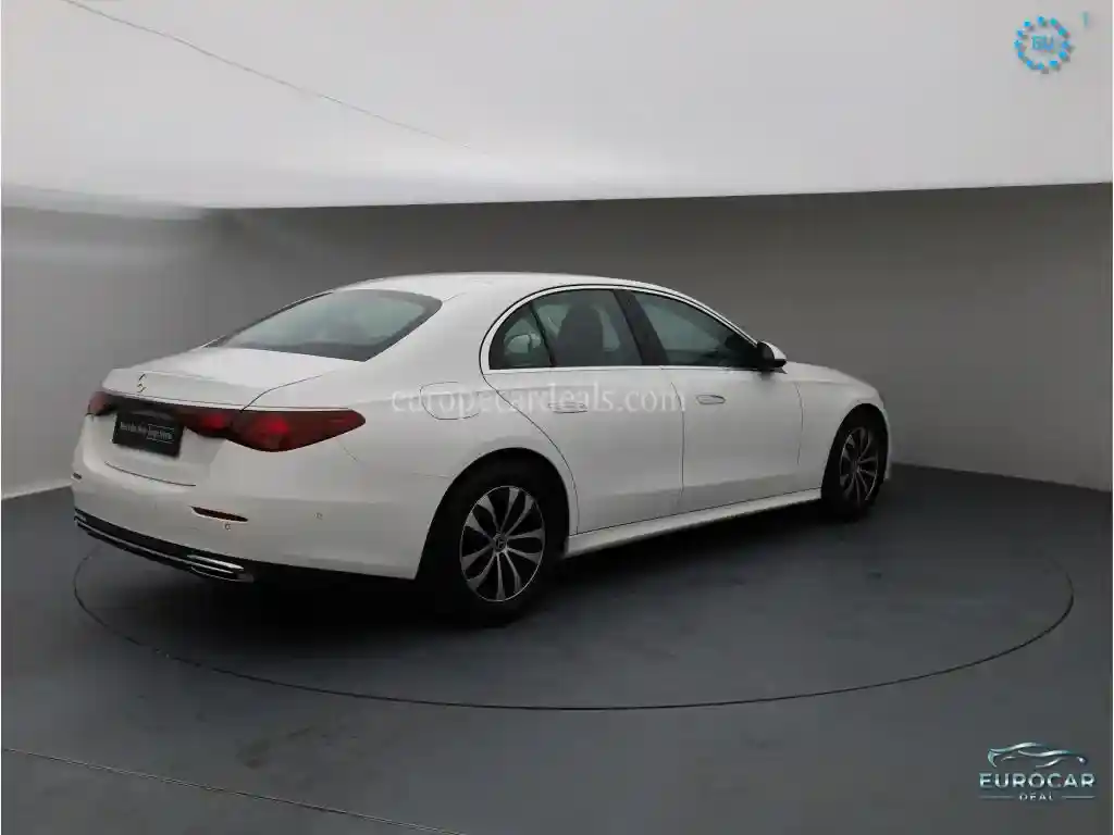 Mercedes-Benz E 220
