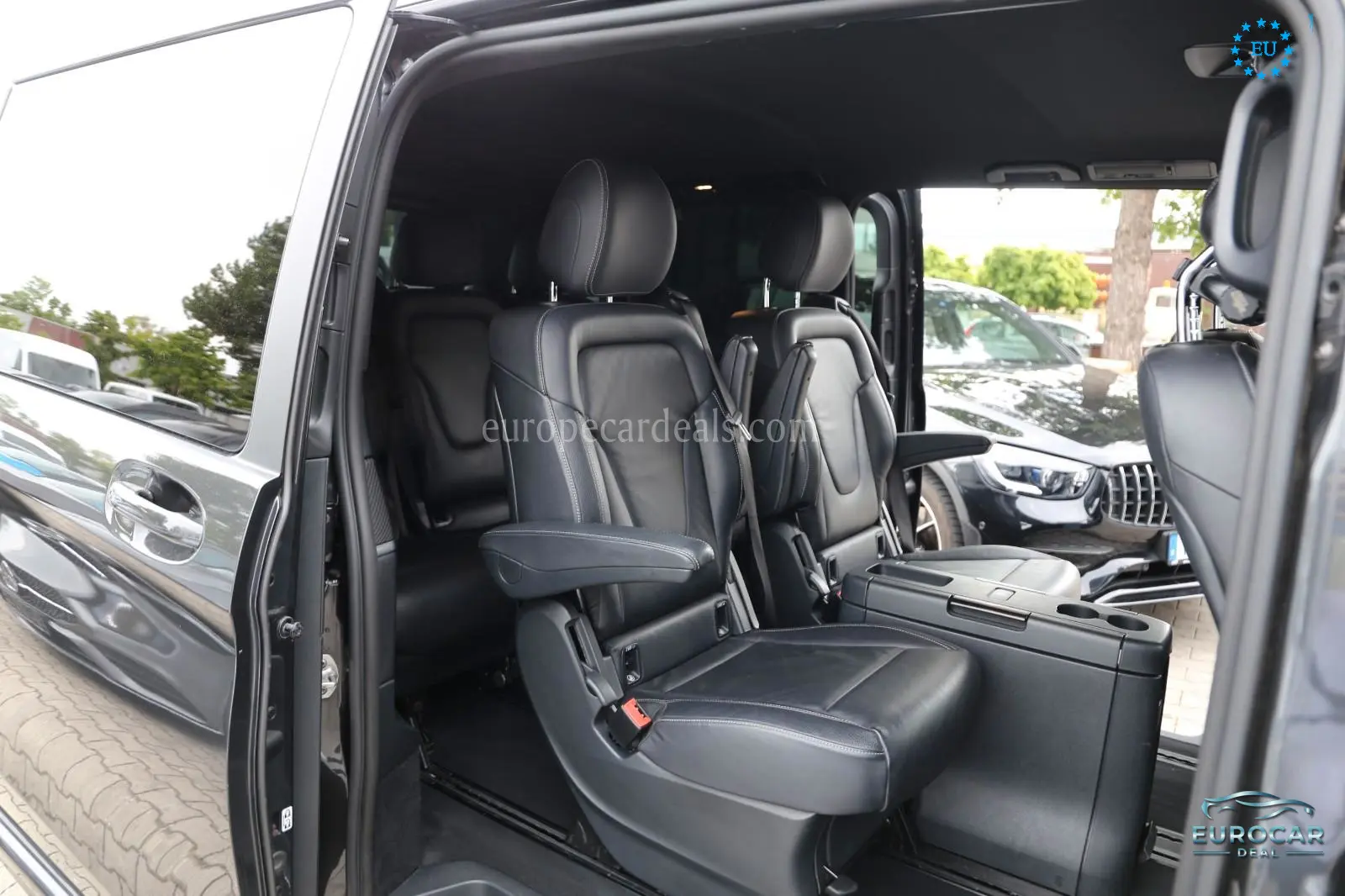 Mercedes-Benz V 220