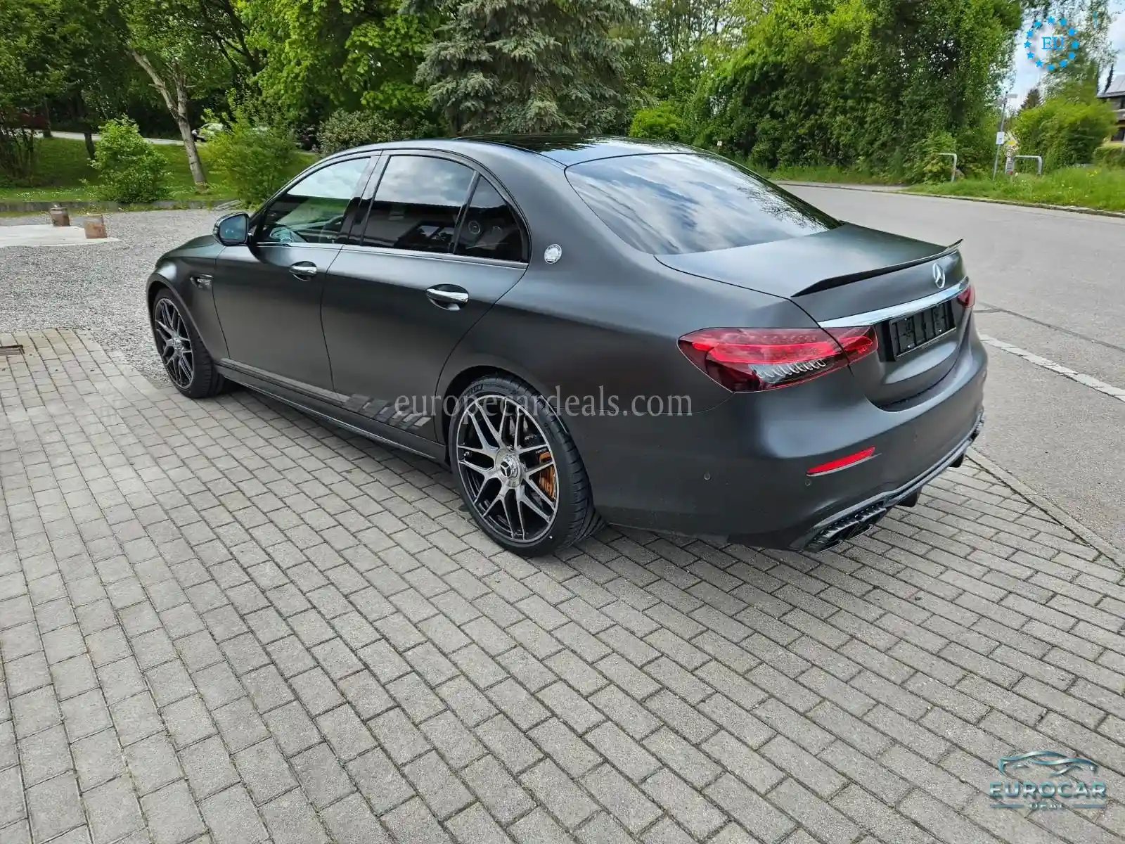 Mercedes-Benz E 63 AMG
