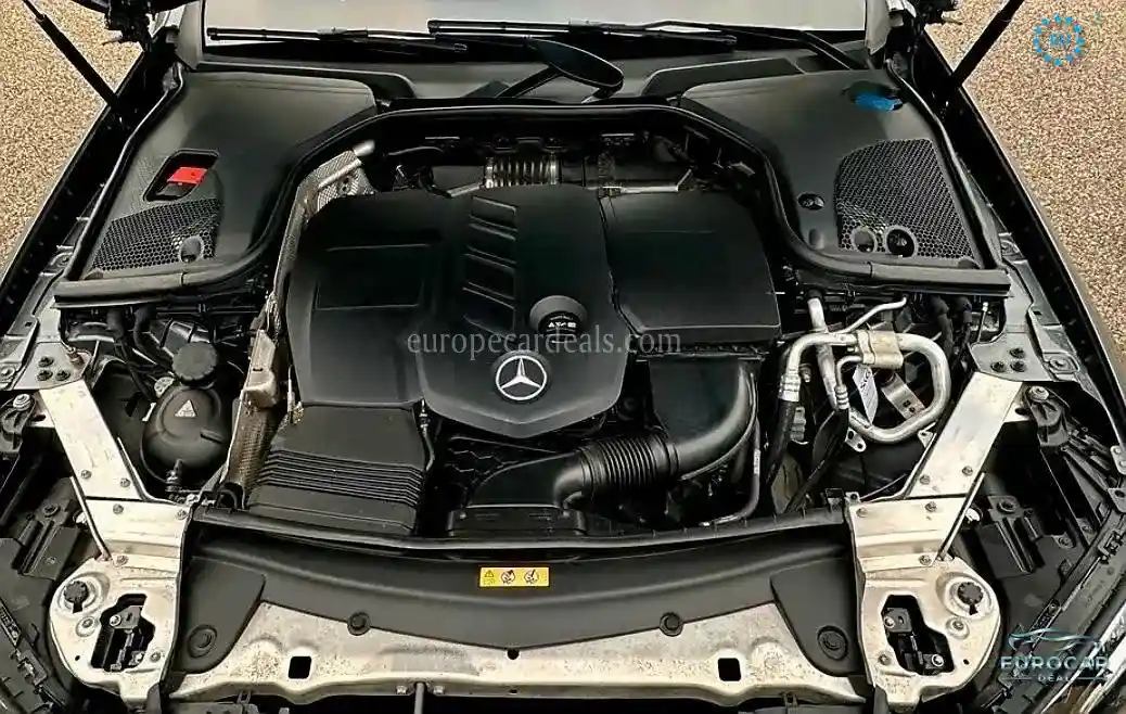 Mercedes-Benz E 220