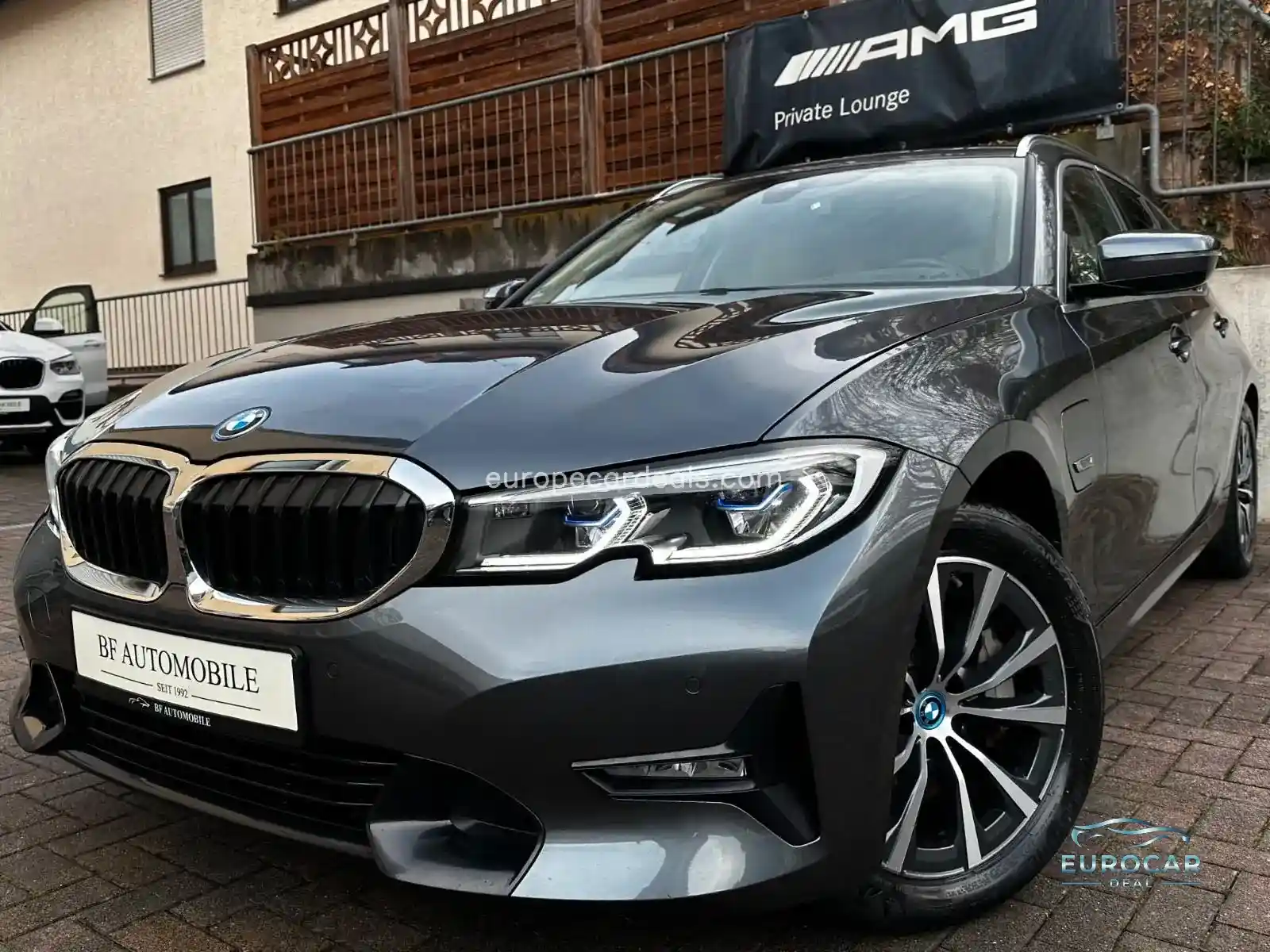 BMW 330