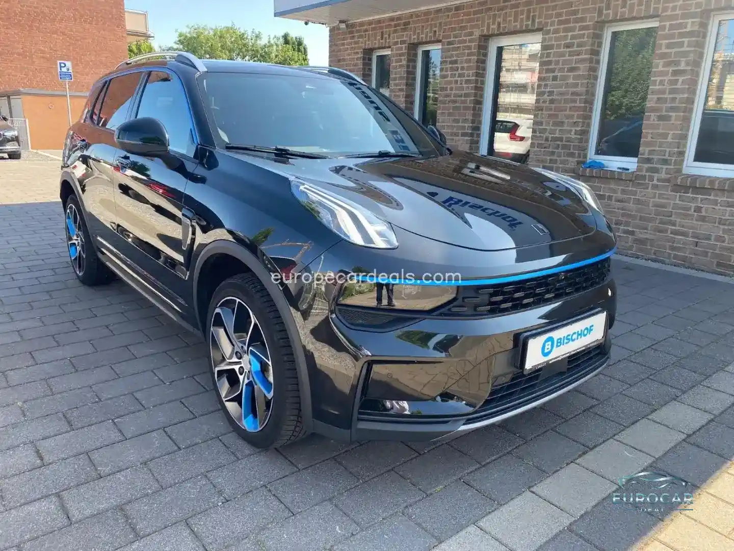 Lynk&Co 01