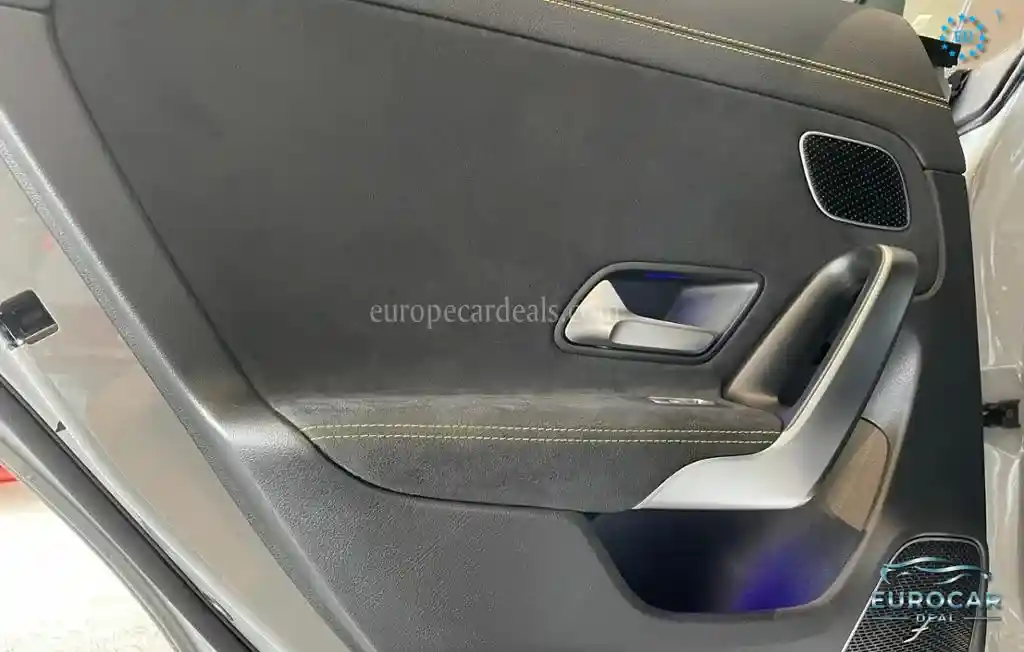 Mercedes-Benz CLA 45 AMG