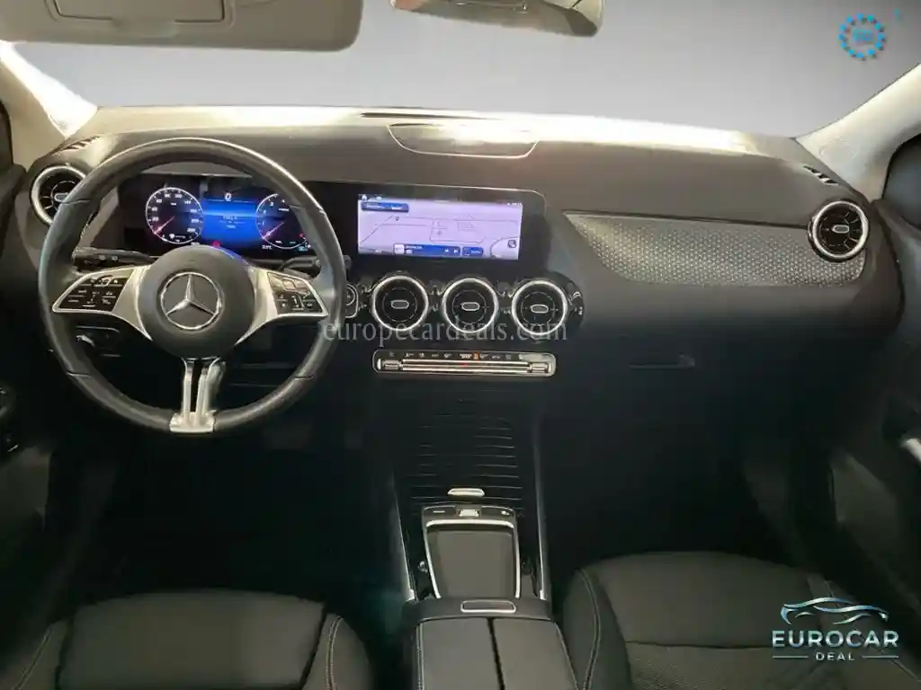 Mercedes-Benz B 220