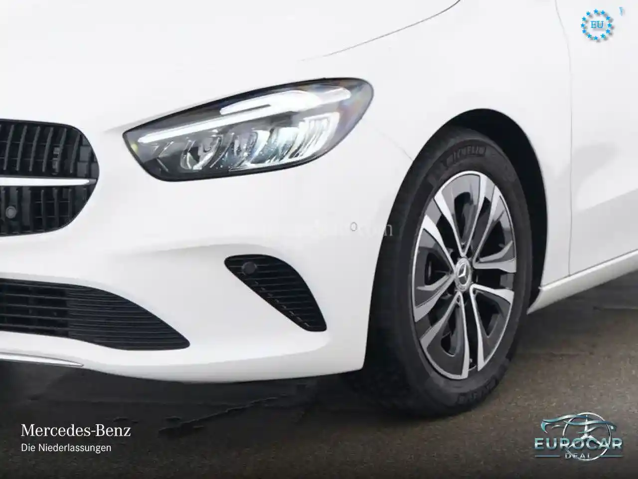 Mercedes-Benz B 180