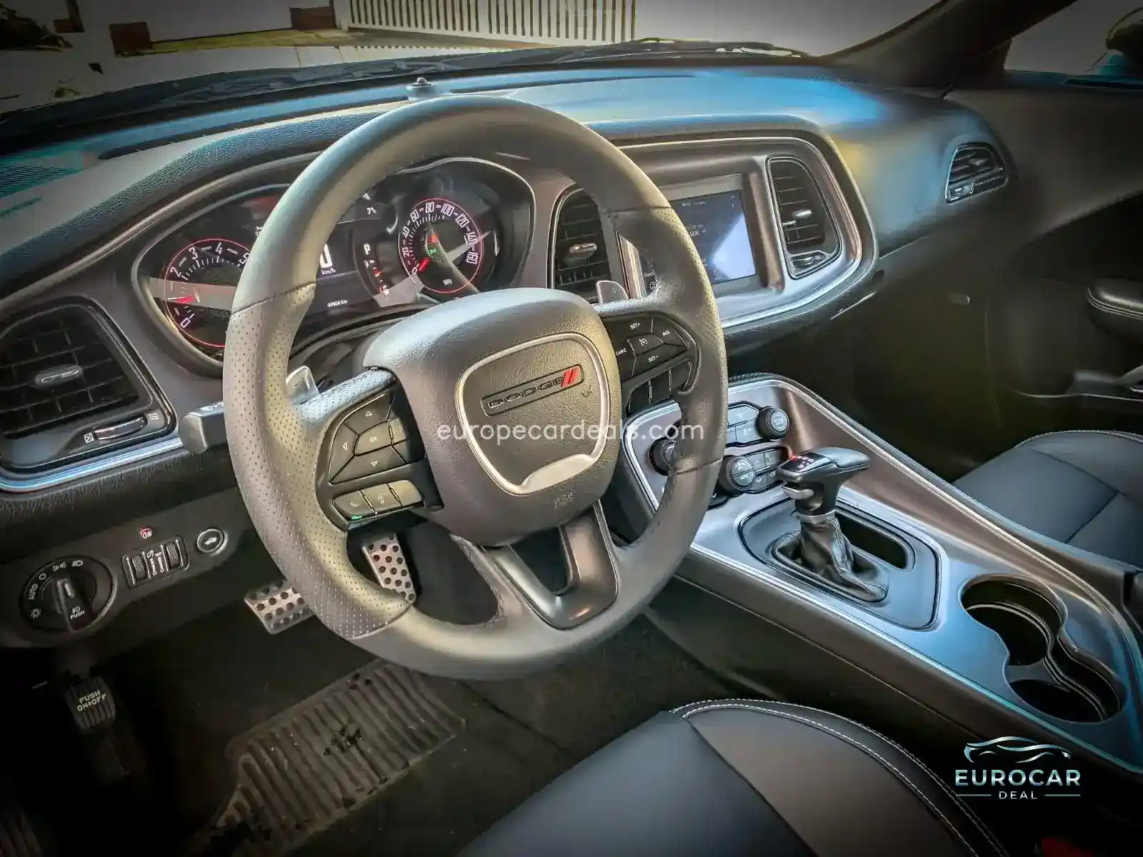 Dodge Challenger