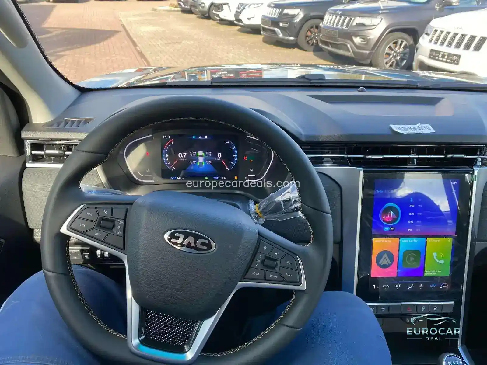 JAC 8 Pro