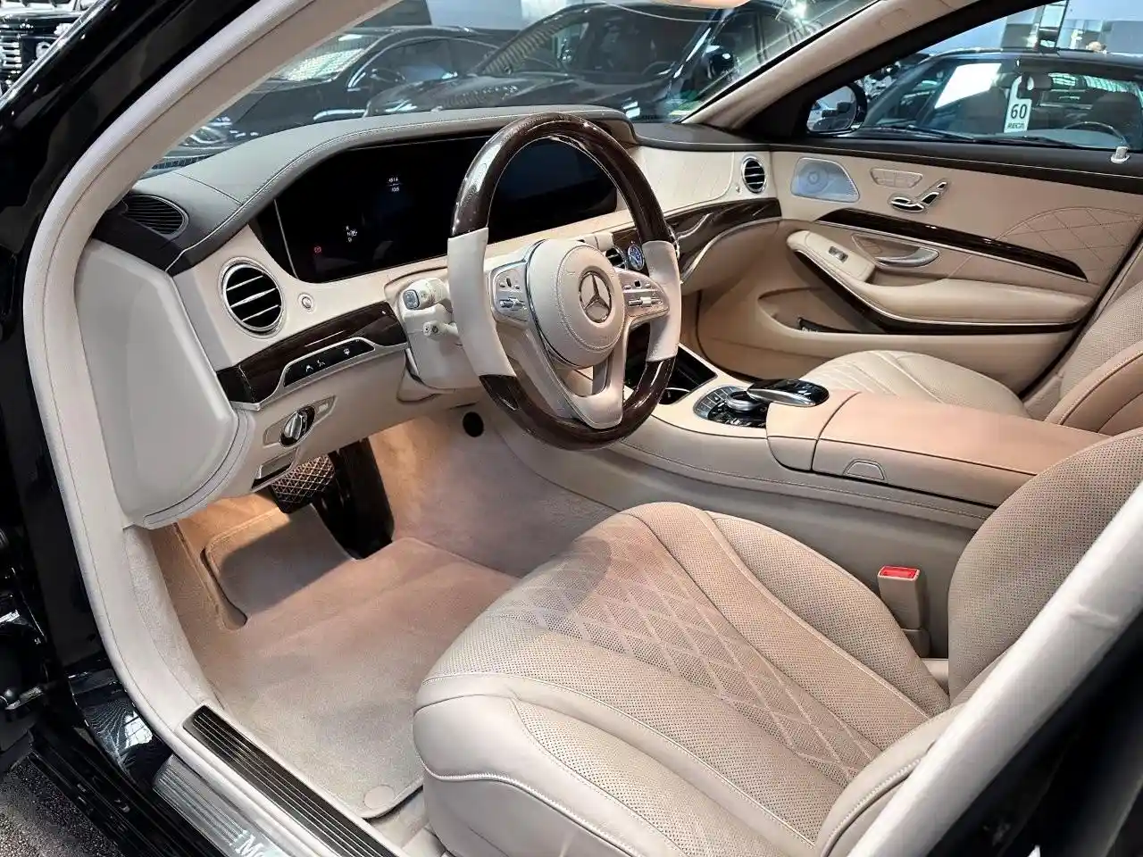 Mercedes-Benz S 600