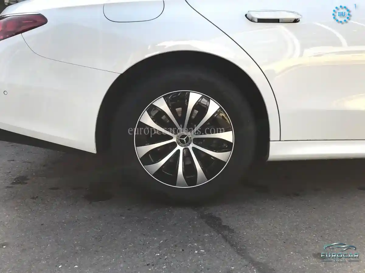 Mercedes-Benz E 200