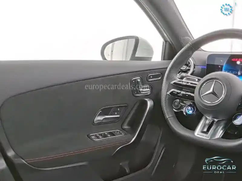 Mercedes-Benz A 35 AMG