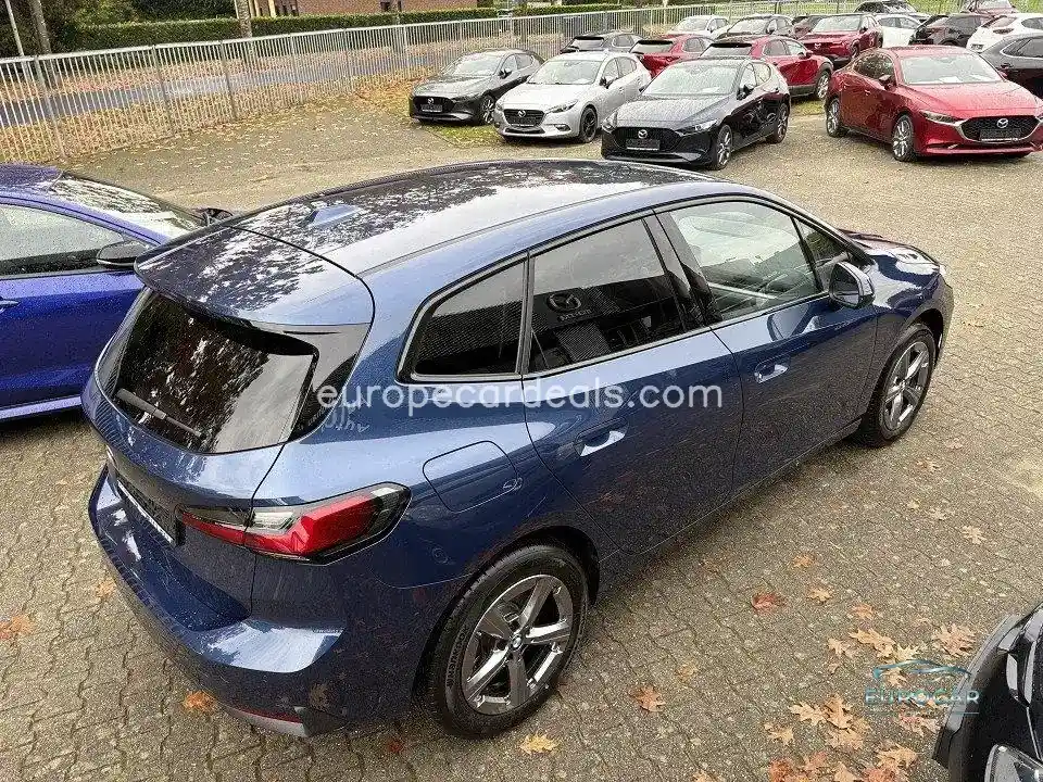BMW 216