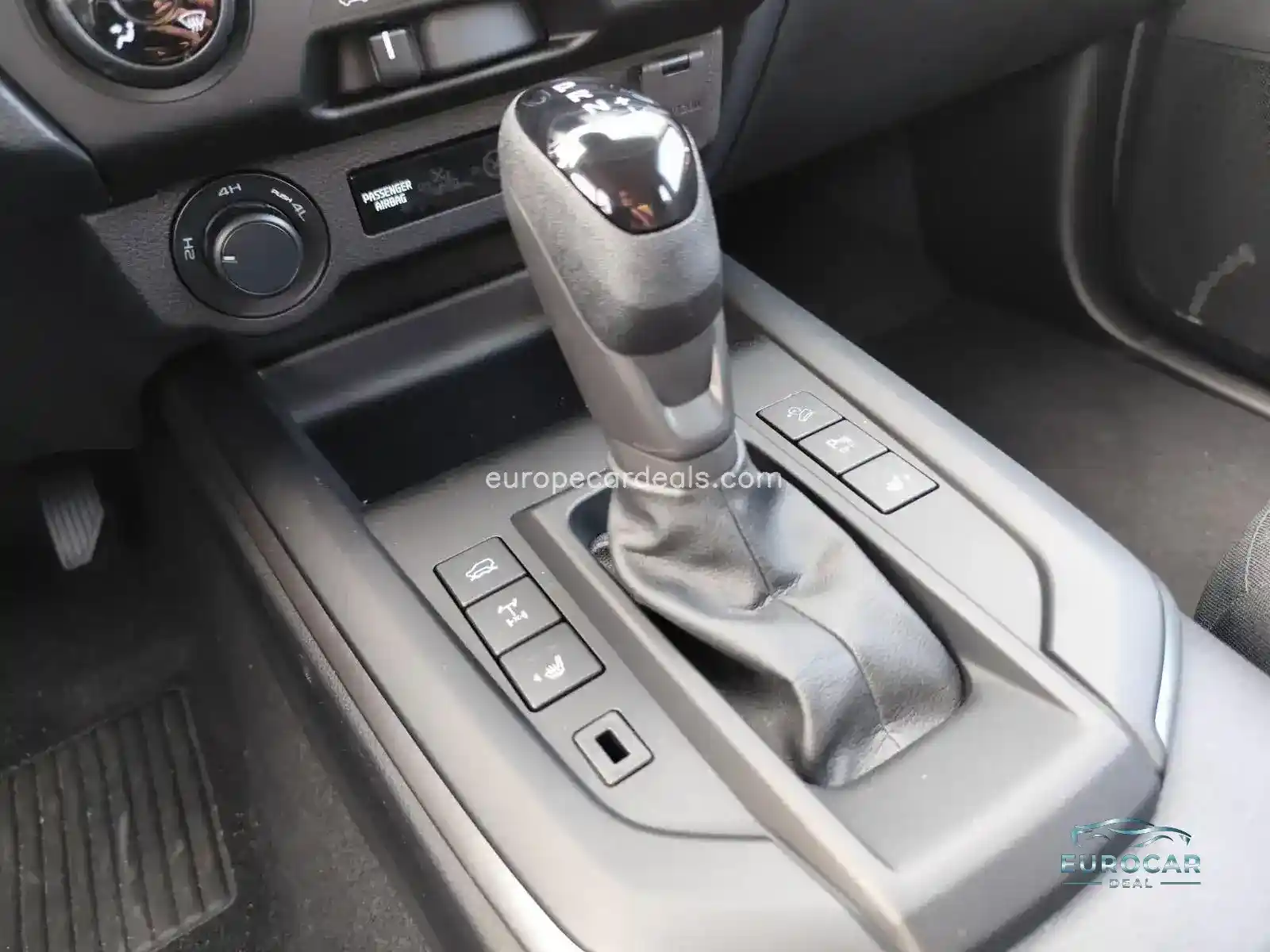 Space Cab 4WD LS Autom. AHK Allwetterreife