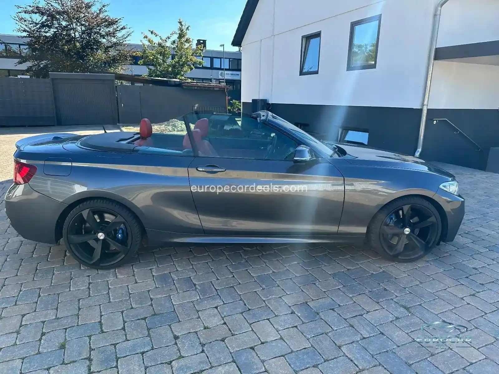 BMW 228