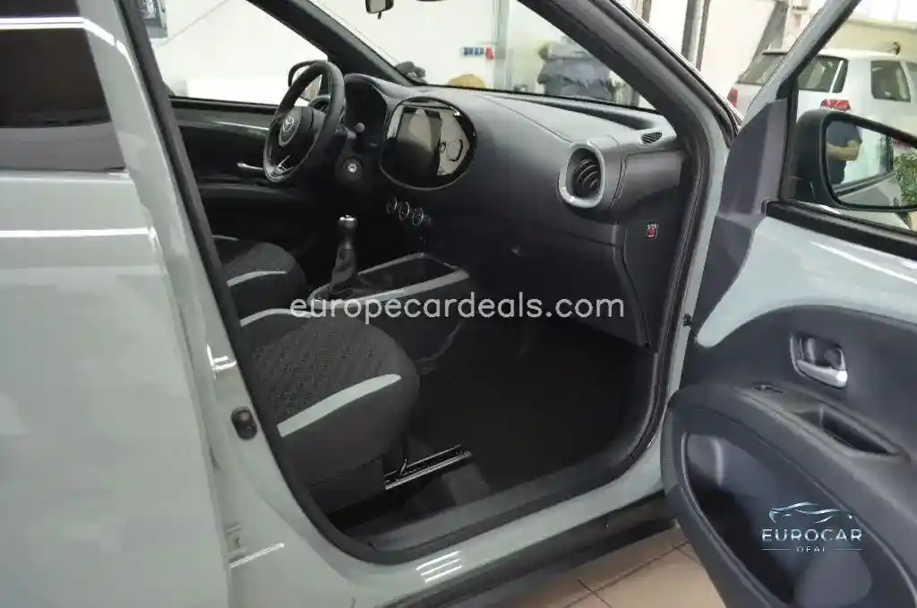Toyota Aygo (X)