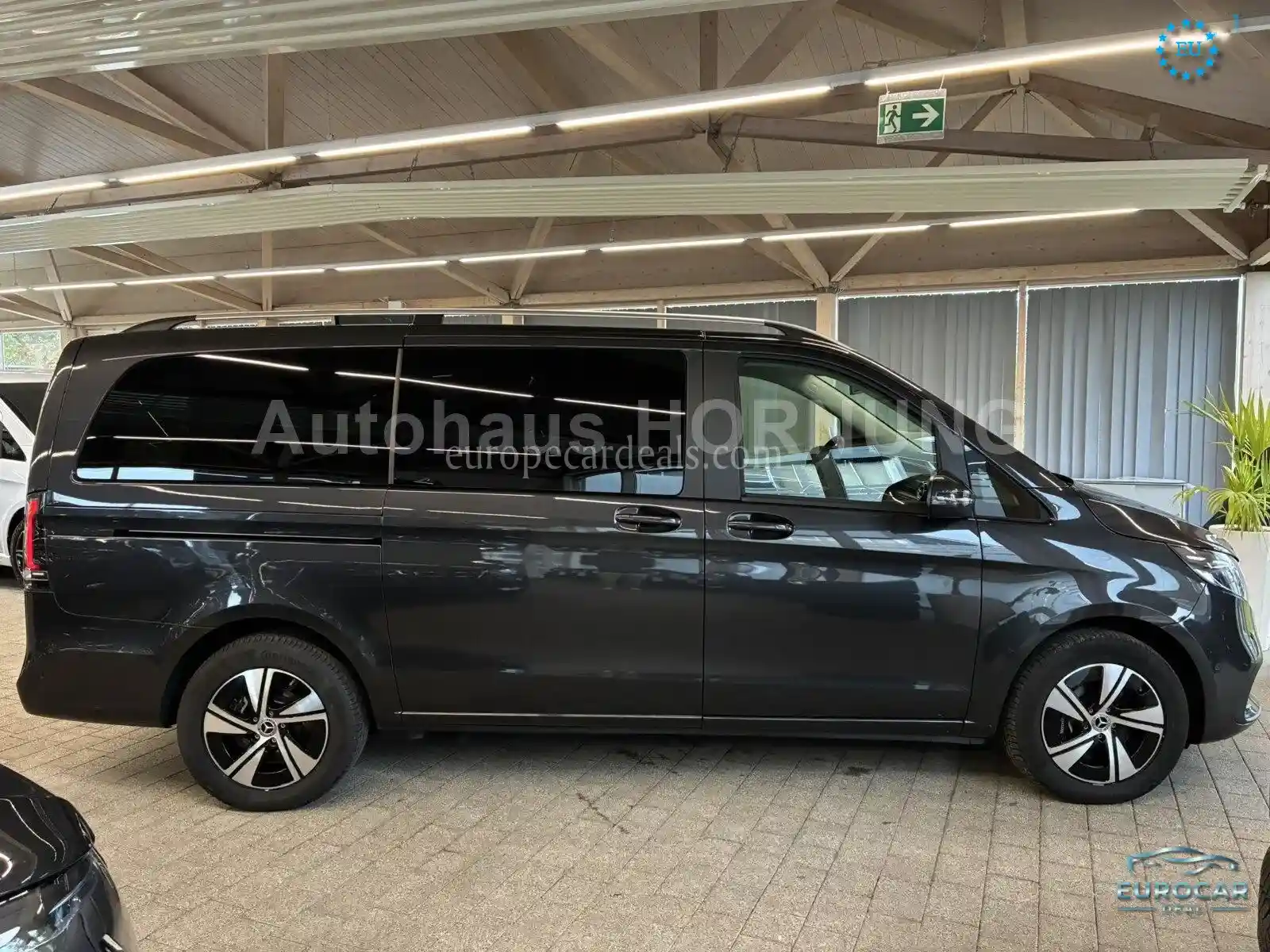 Mercedes-Benz V 250