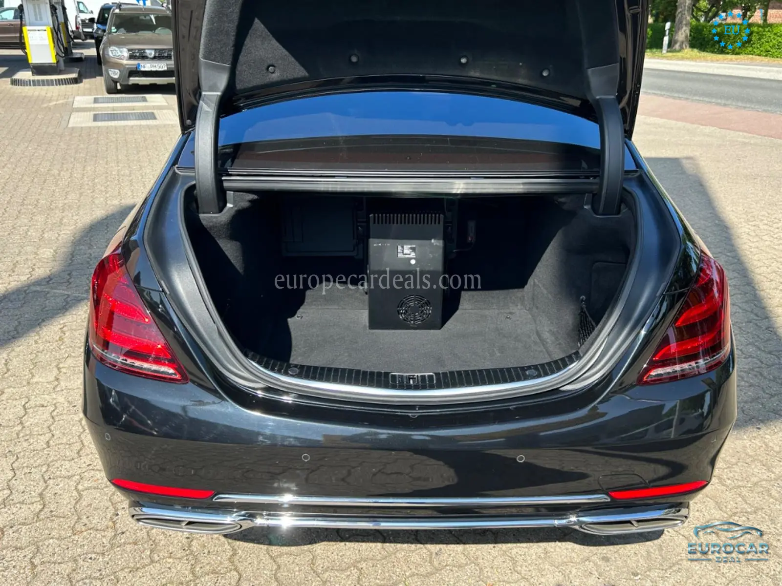 Mercedes-Benz S 560