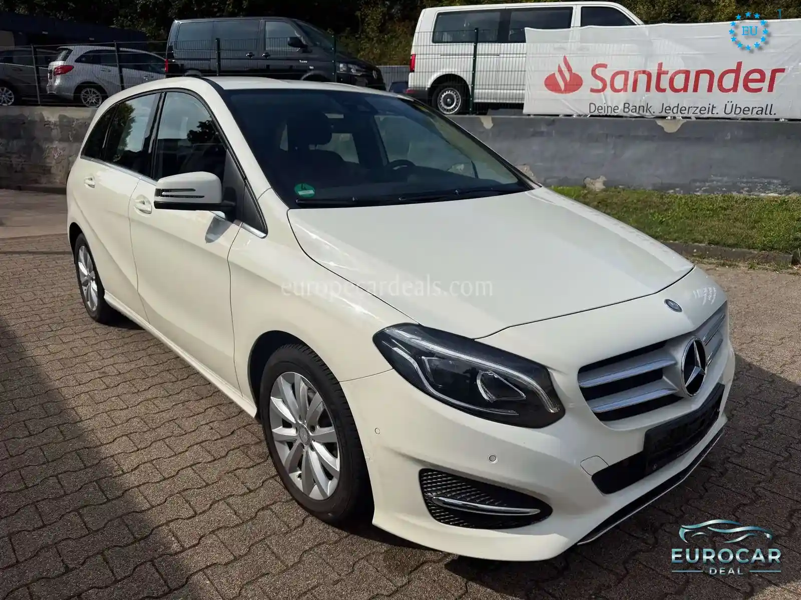 Mercedes-Benz B 180