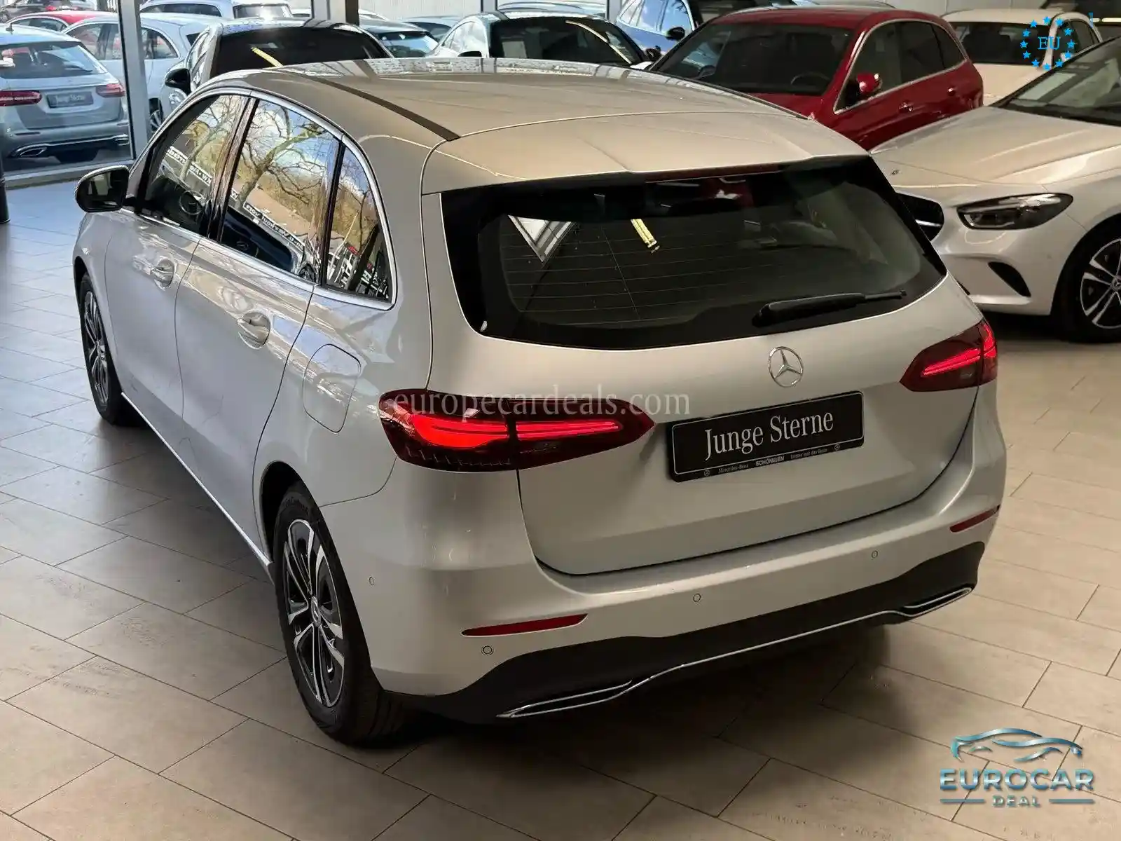 Mercedes-Benz B 180