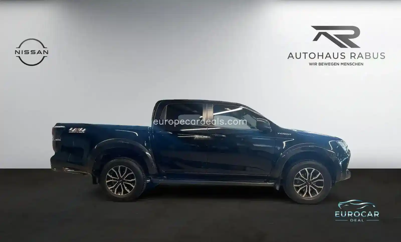 DoubleCab 4WD AT V-Cross Kam SHZ AHK Apple