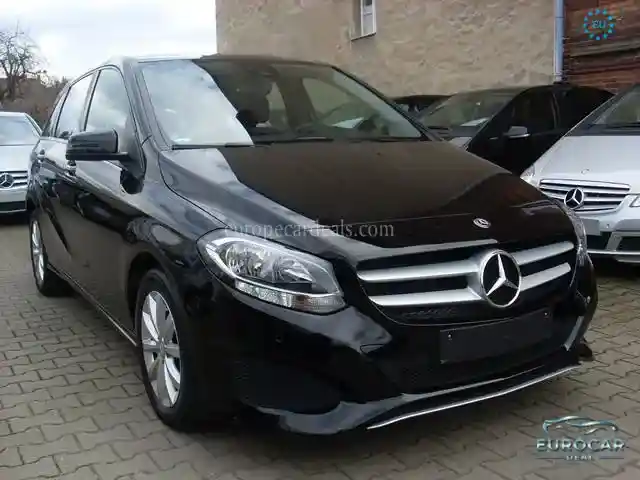 Mercedes-Benz B 200