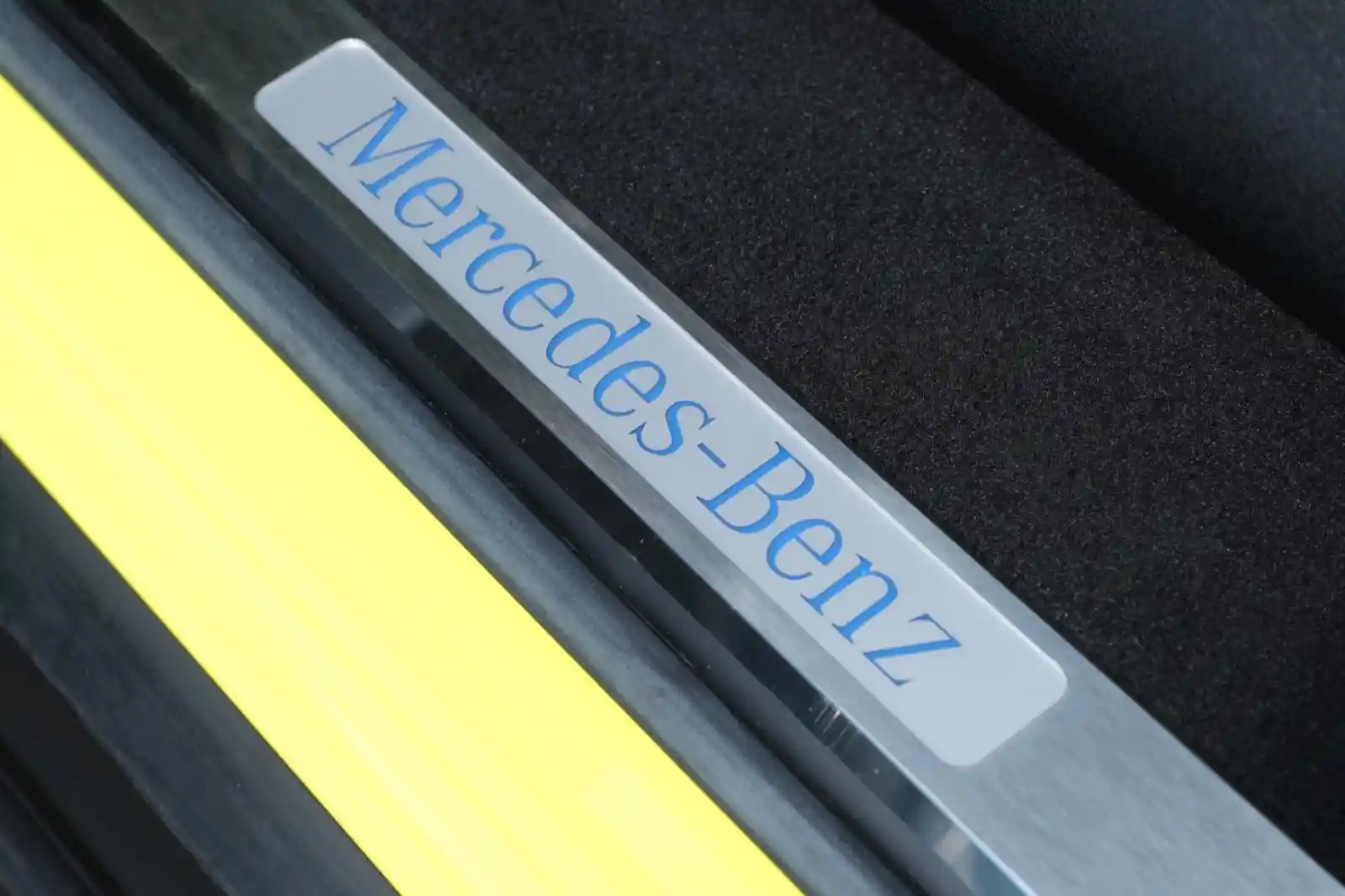 Mercedes-Benz G 500