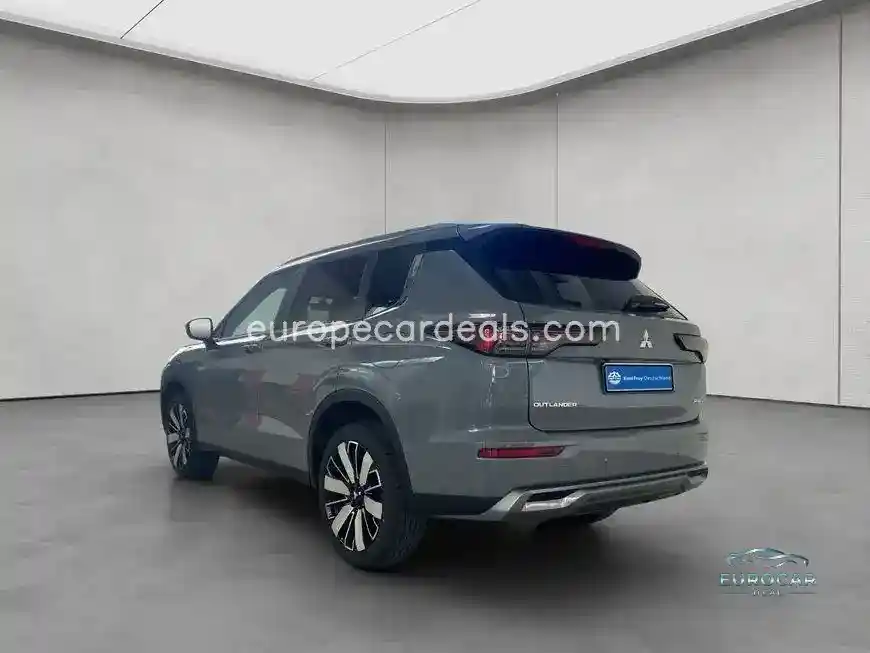 Mitsubishi Plug-in Hybrid Outlander