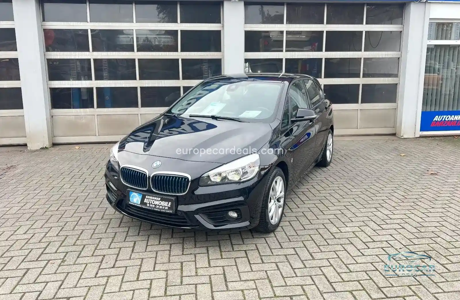 BMW 225