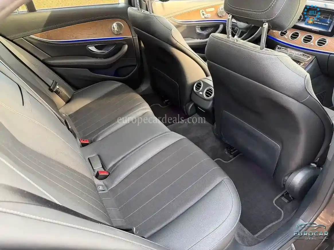Mercedes-Benz E 400