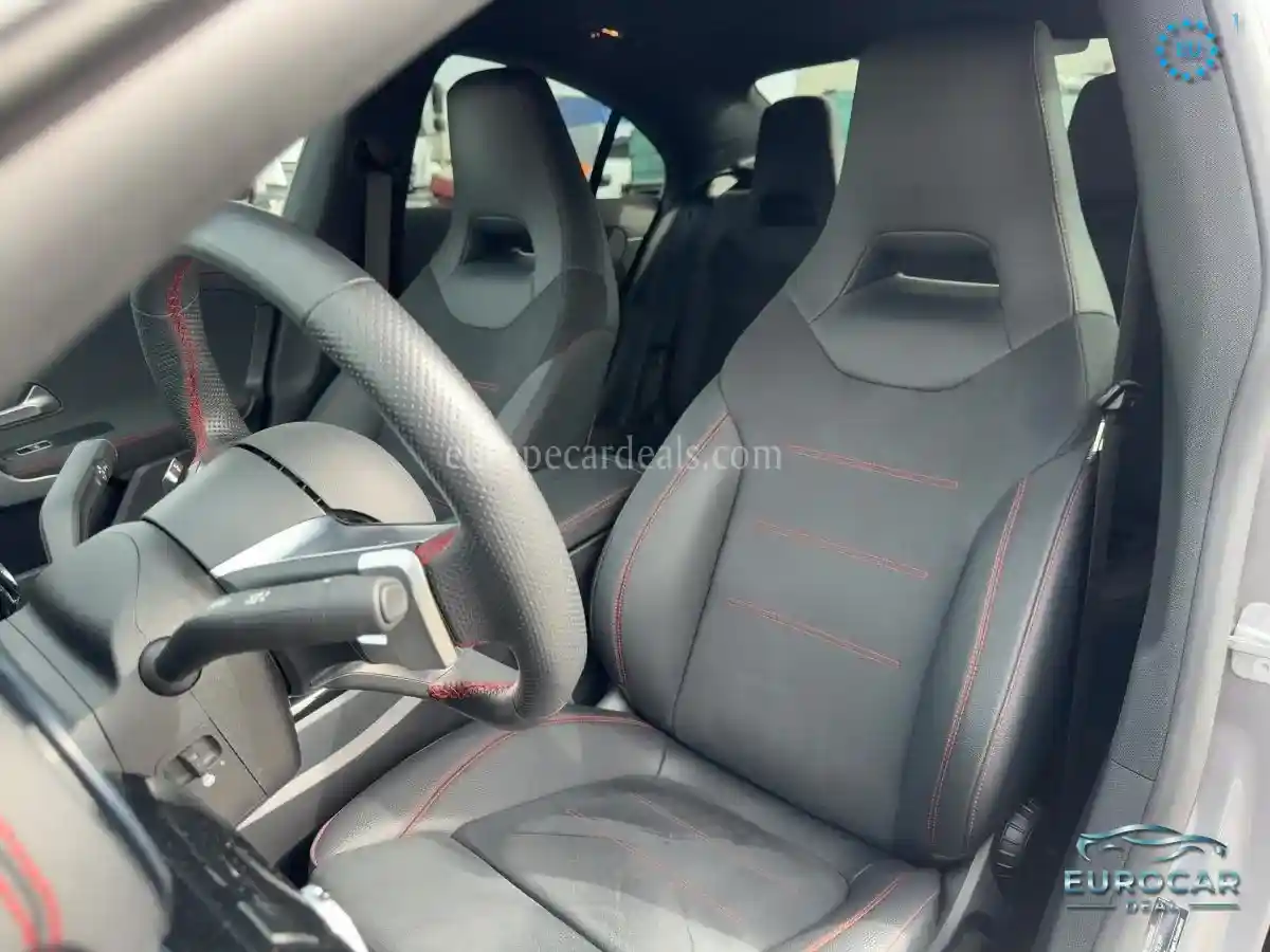 Mercedes-Benz CLA 220