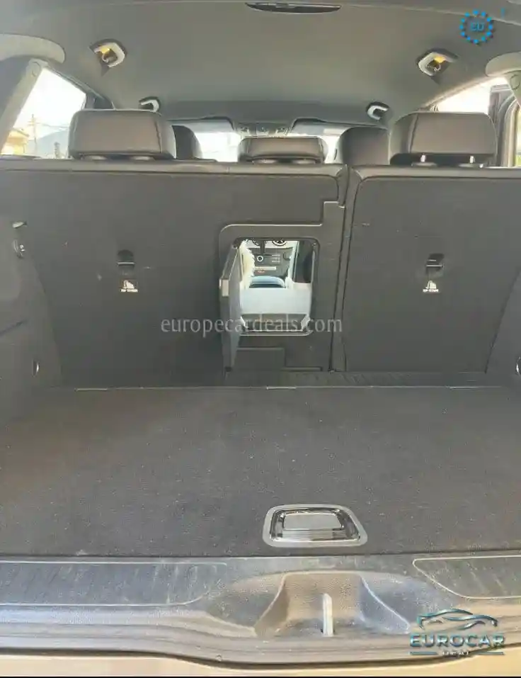 Mercedes-Benz B 220