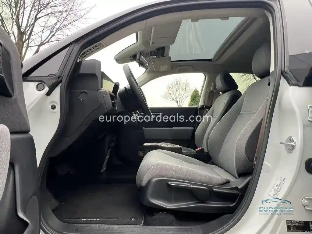 Honda e