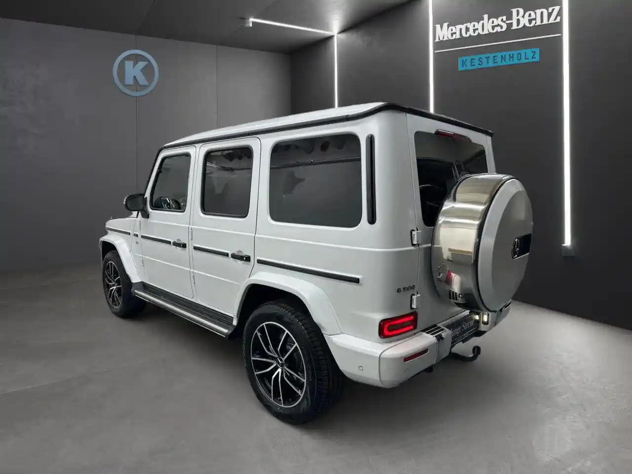 Mercedes-Benz G 500