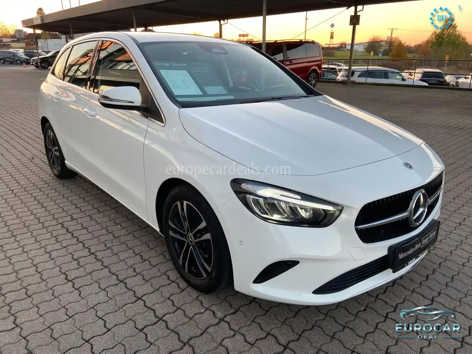 Mercedes-Benz B 180