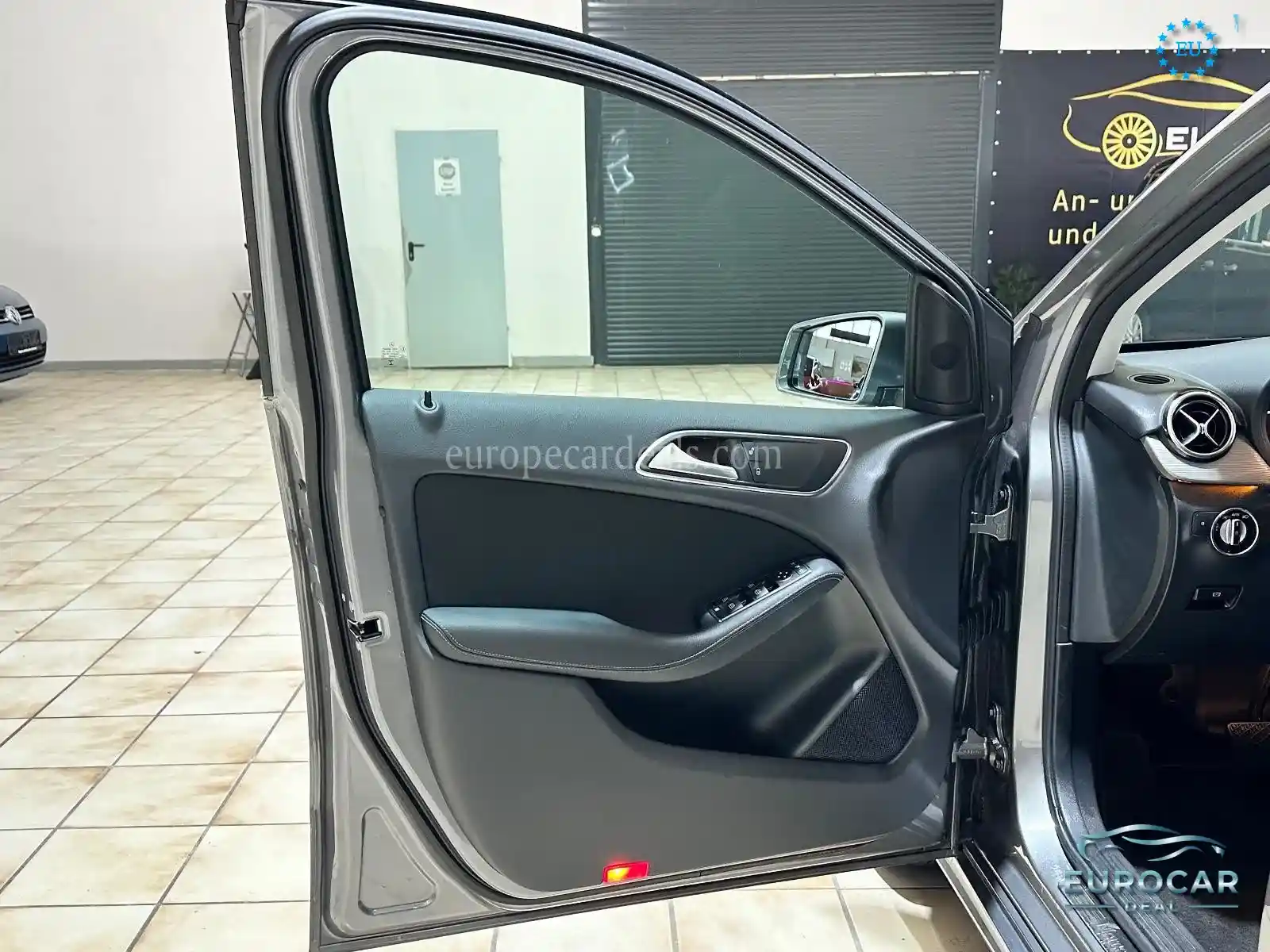 Mercedes-Benz B 220