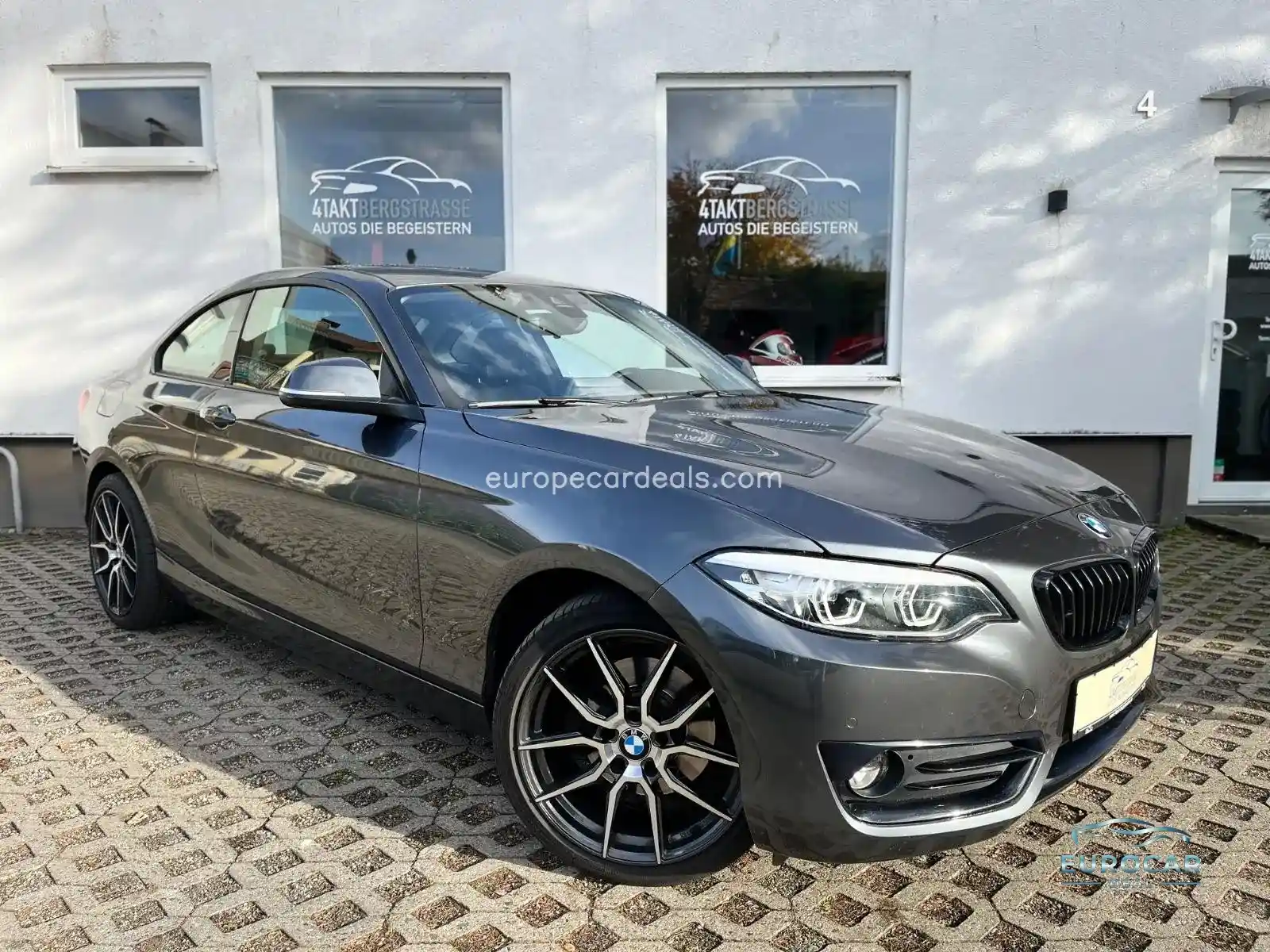 BMW 220