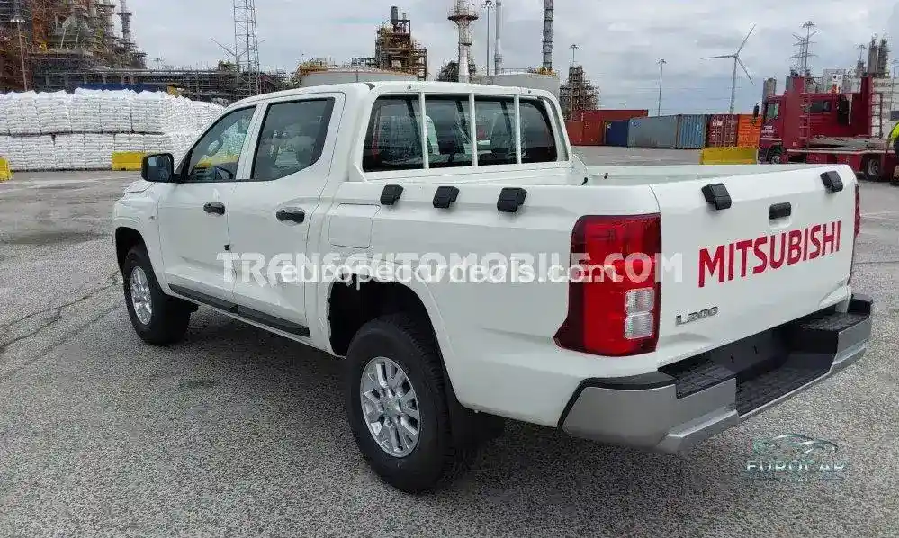 Mitsubishi L200
