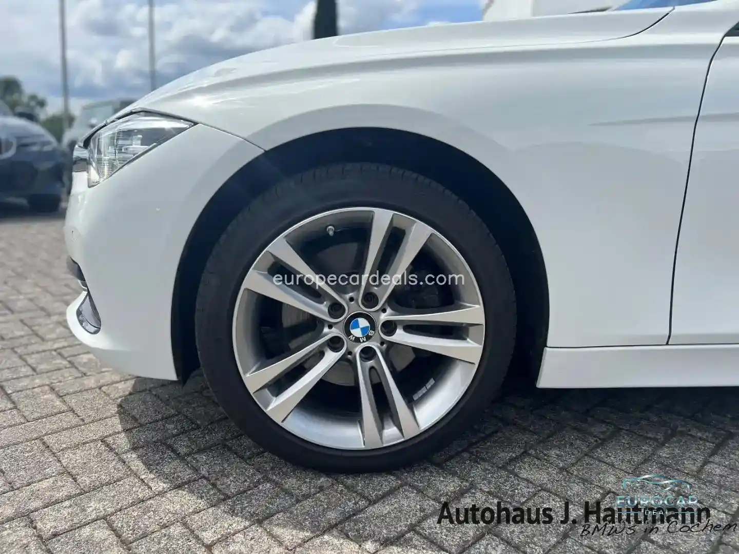 BMW 330