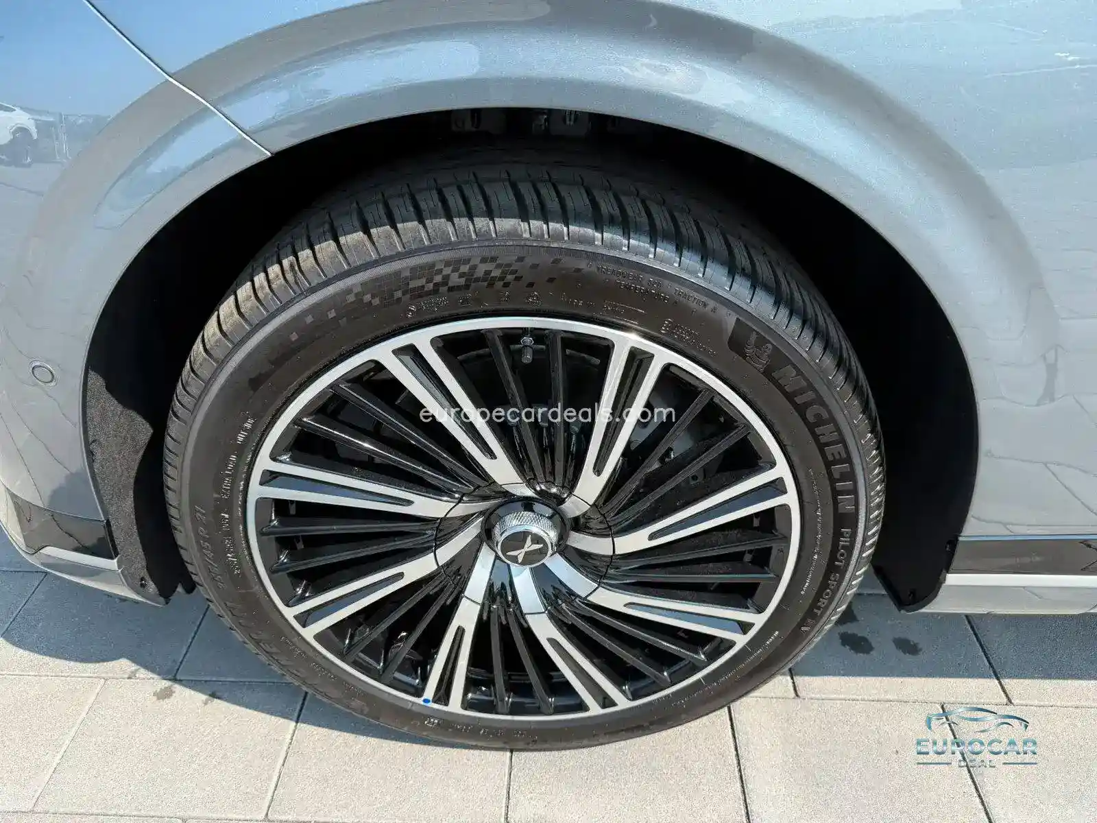 XPENG G9