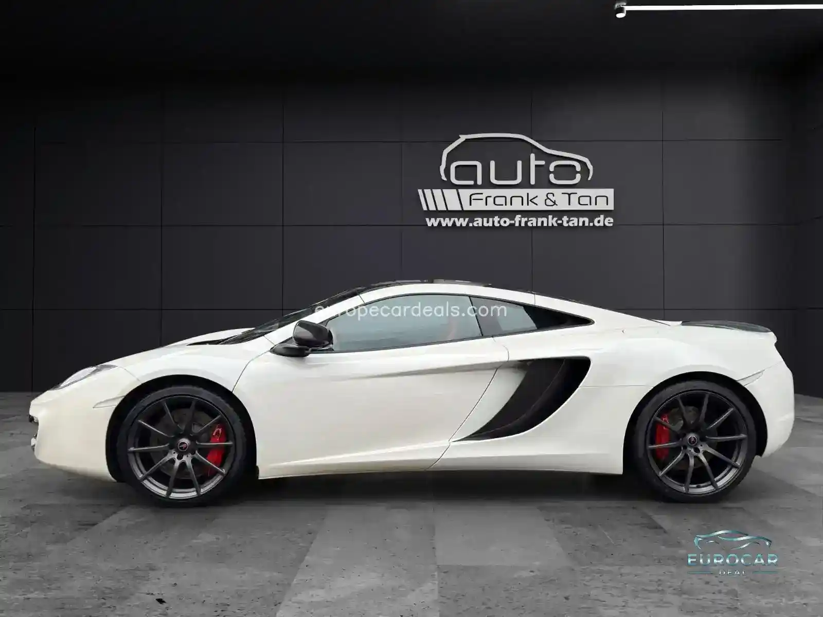 McLaren MP4-12C
