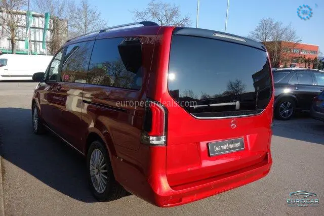Mercedes-Benz V 220