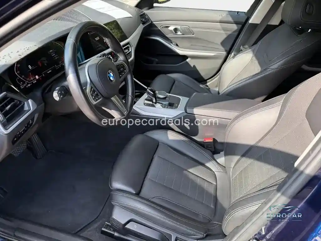 BMW 330
