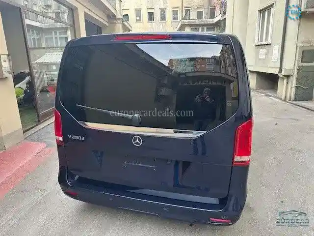 Mercedes-Benz V 250