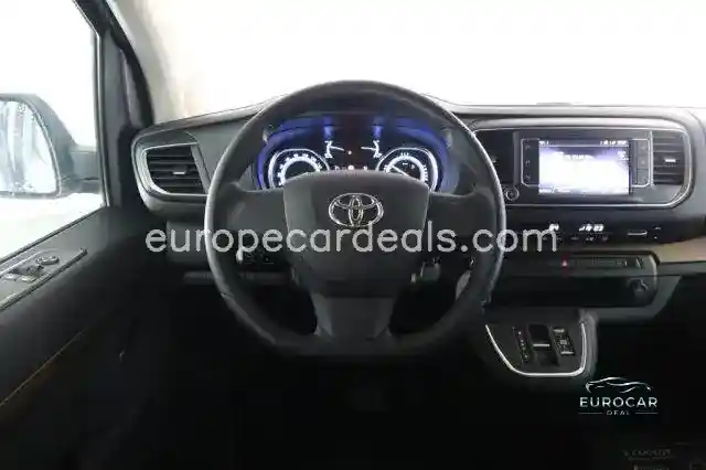 Toyota Proace (Verso)