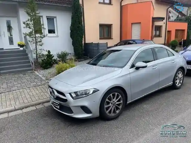 Mercedes-Benz A 180